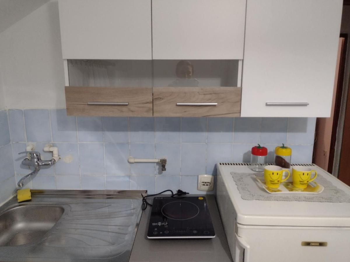 Apartman Dm Apartment Валево Екстериор снимка